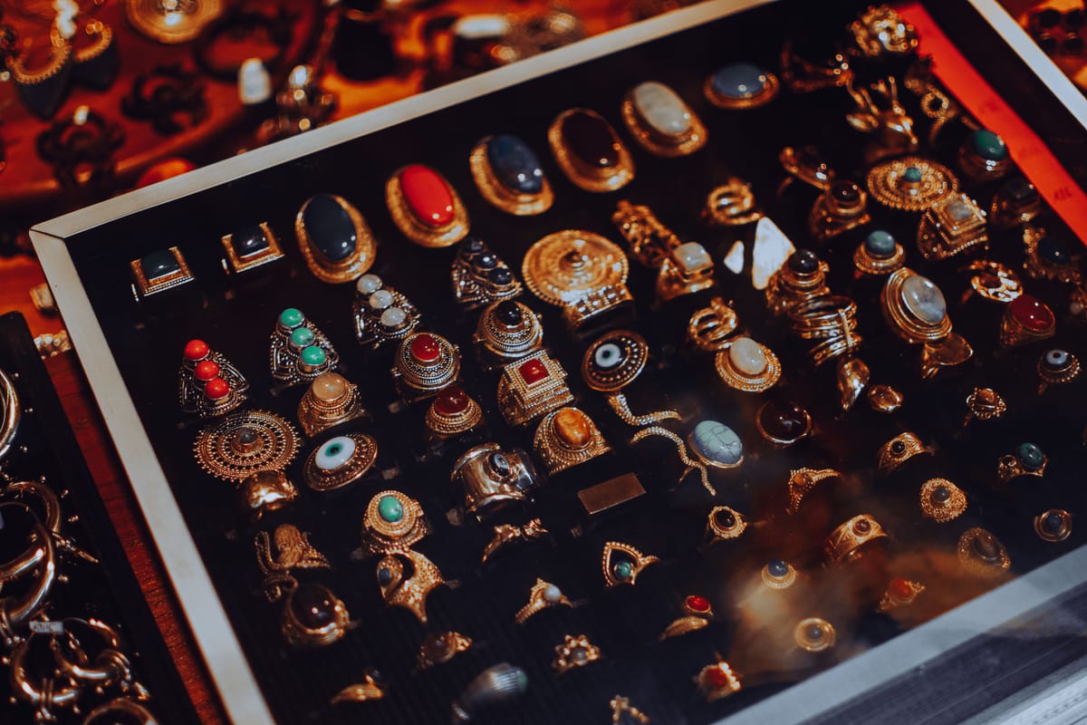 Cómo vender accesorios por internet en Argentina: bijouterie, carteras y más
